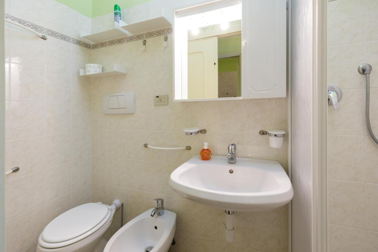 163 - Sunshine Suite 4 Fronte Vista Mare, 100M Spiaggia San Remo Exterior foto